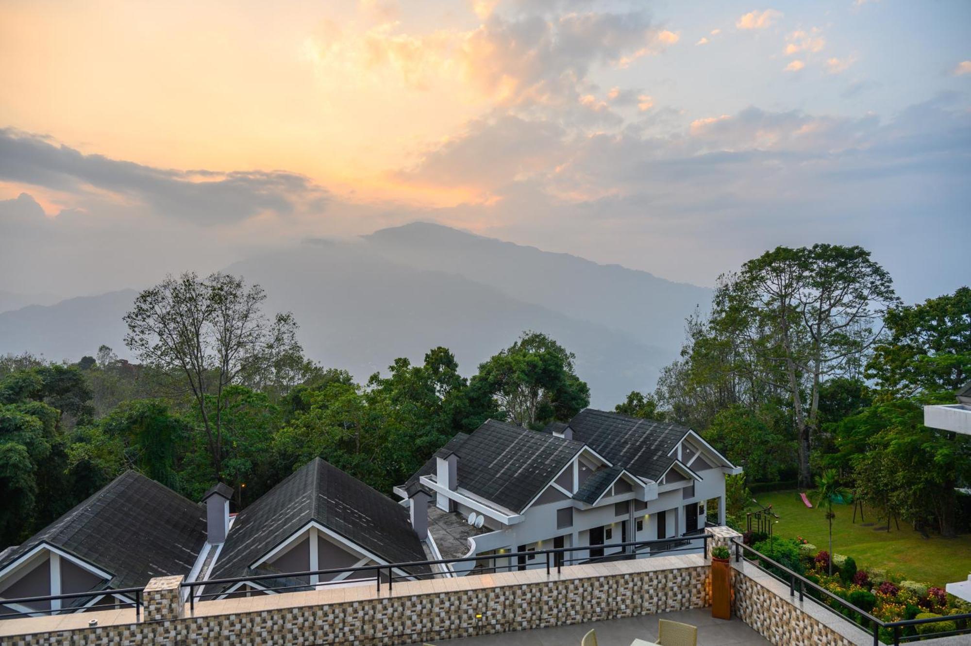 Sinclairs Retreat Kalimpong Hotel Exterior foto